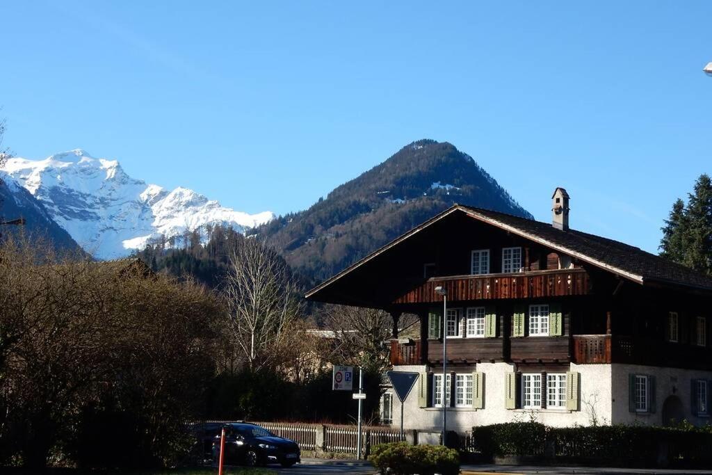 Zentral Gelegene Wohnung Mit Grossem Garten Interlaken Eksteriør bilde