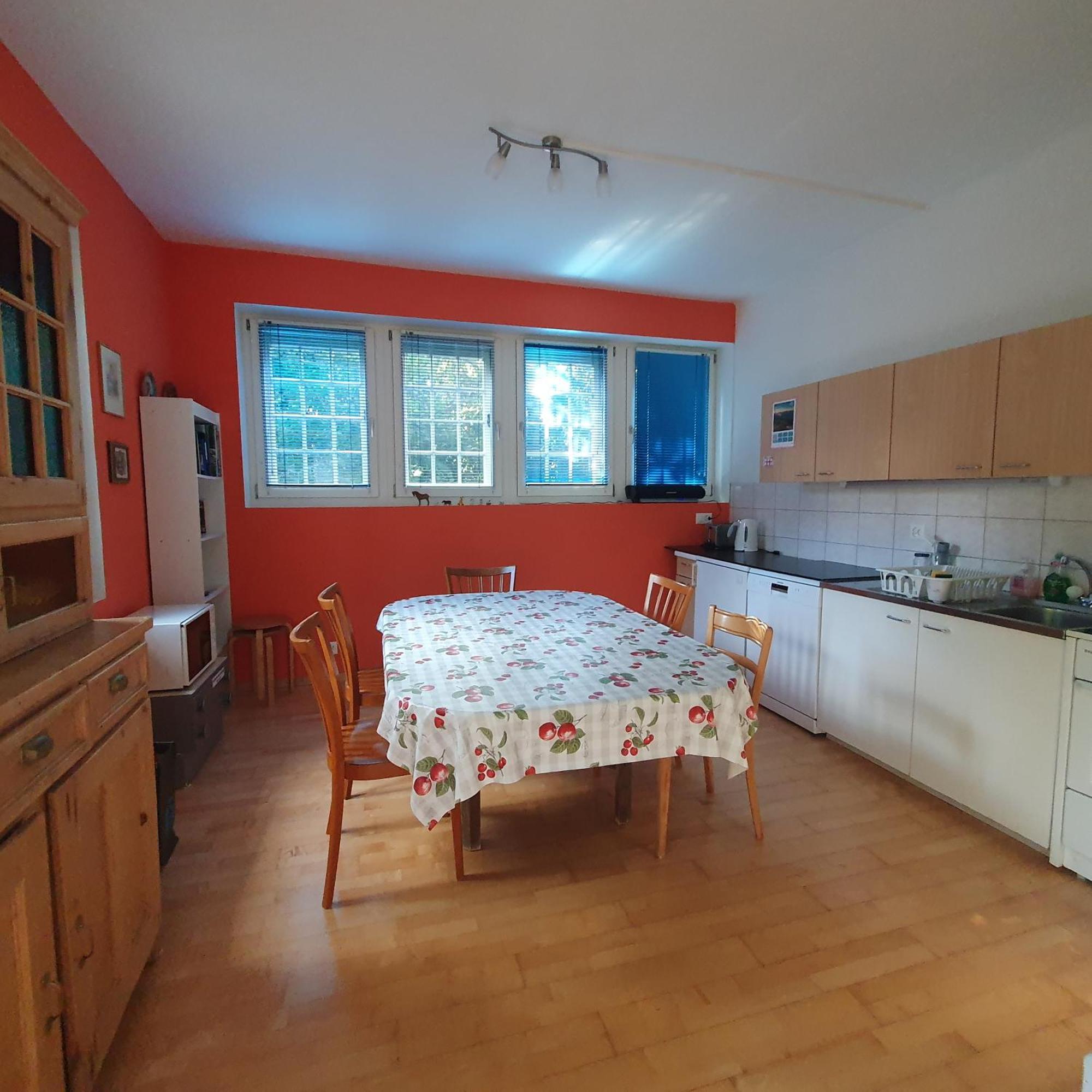 Zentral Gelegene Wohnung Mit Grossem Garten Interlaken Eksteriør bilde